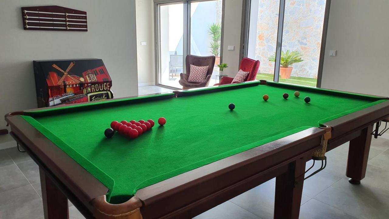 Pool & Snooker Villa Finestrat Exteriör bild